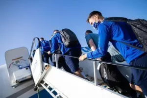 ΕΡΧΟΝΤΑΙ στην Κύπρο για Απόλλωνα (φώτος)