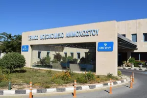 Νέα Σαλαμίνα/Μεταφέρθηκε ασθενής στο Νοσοκομείο Αναφοράς