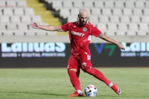 Τελευταίος/Ομόνοια
