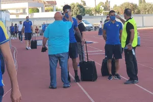 ΑΠΟΕΛ/Θερμομέτρηση κατά την άφιξη (φώτος)