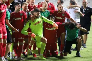 (ΒΙΝΤΕΟ/ΦΩΤΟΣ) Το τελευταίο πέναλτι και ο... χαμός στο τέλος!