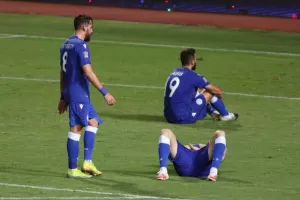 Κανένας