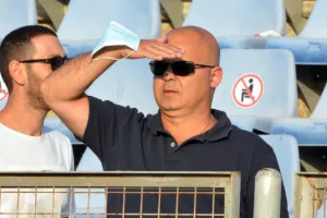 Χαμπουλλάς...