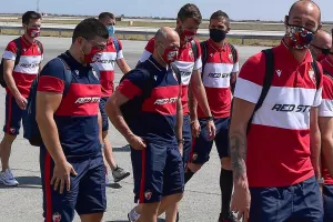 Πάτησε Κύπρο ο Ερυθρός Αστέρας (βίντεο/φώτος)