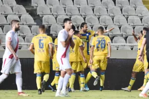 Πρόκριση στα πέναλτι με... ήρωα τον Σίλβα! (φώτος)