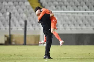 (ΒΙΝΤΕΟ/ΦΩΤΟΣ) Το τελευταίο πέναλτι και η... έκρηξη χαράς!