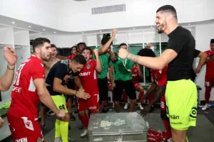 ΦΩΤΟΣ/ΠΑΡΤΙ στ' αποδυτήρια