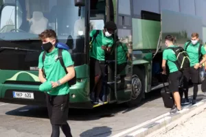 (ΦΩΤΟΣ/ΒΙΝΤΕΟ) Αναχώρησε για Αθήνα η Ομόνοια 
