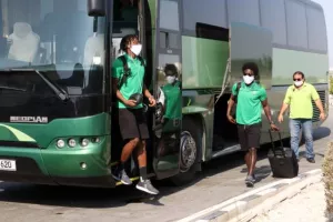 (ΦΩΤΟΣ/ΒΙΝΤΕΟ) Αναχώρησε για Αθήνα η Ομόνοια 