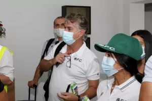 (ΦΩΤΟΣ/ΒΙΝΤΕΟ) Αναχώρησε για Αθήνα η Ομόνοια 