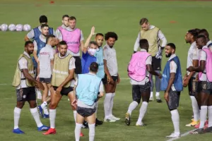 (ΒΙΝΤΕΟ-ΦΩΤΟΣ) Η προπόνηση του Ολυμπιακού Π.