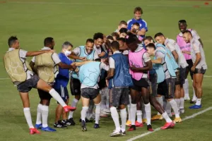 (ΒΙΝΤΕΟ-ΦΩΤΟΣ) Η προπόνηση του Ολυμπιακού Π.