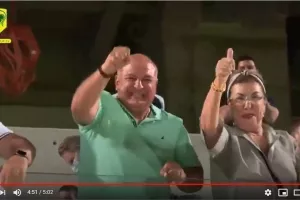 Η γροθιά του Προέδρου 