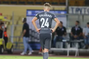 O Ντένιτς… ξεκλείδωσε το τρίποντο! (φώτος)