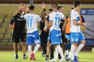 O Ντένιτς… ξεκλείδωσε το τρίποντο! (φώτος)