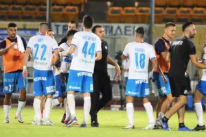 O Ντένιτς… ξεκλείδωσε το τρίποντο! (φώτος)