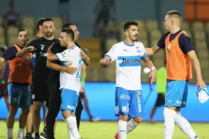 O Ντένιτς… ξεκλείδωσε το τρίποντο! (φώτος)