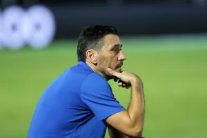 ΜΟΝΟ νίκη
