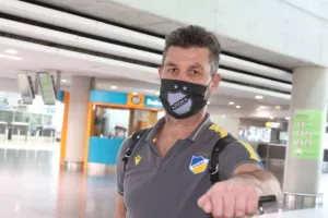ΦΩΤΟΣ/Αναχώρησε για Τσεχία 