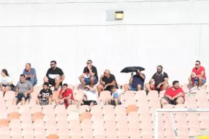 Ευχαριστεί τους Αλκαίους