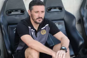 Το ΑΠΟΕΛ βελτιώθηκε... αγχώθηκε αλλά "έσπασε το ρόδι" (φώτος)