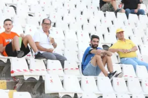 Το ΑΠΟΕΛ βελτιώθηκε... αγχώθηκε αλλά "έσπασε το ρόδι" (φώτος)