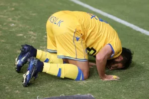 Το ΑΠΟΕΛ βελτιώθηκε... αγχώθηκε αλλά "έσπασε το ρόδι" (φώτος)