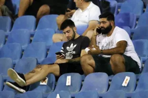 Νίκη με ανατροπή και με 10 παίκτες! (φώτος)