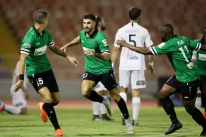 Νίκη με ανατροπή και με 10 παίκτες! (φώτος)