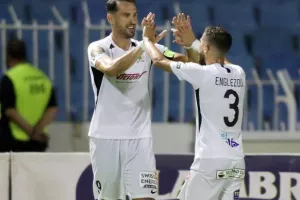 Νίκη με ανατροπή και με 10 παίκτες! (φώτος)