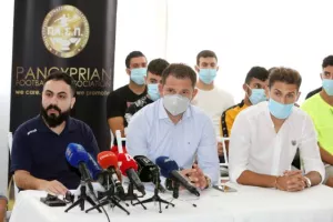 "Ποδοσφαιριστής έχασε τις αισθήσεις του"/ΟΛΑ από διάσκεψη ΠΑΣΠ