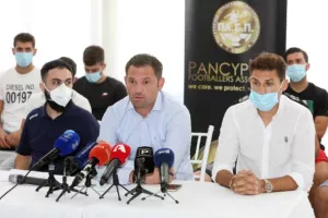 "Ποδοσφαιριστής έχασε τις αισθήσεις του"/ΟΛΑ από διάσκεψη ΠΑΣΠ