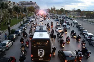Συνοδεία οπαδών μέχρι την Τούμπα!