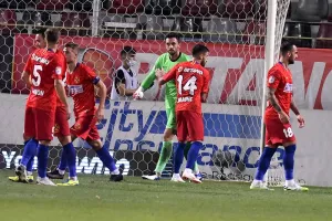Με Σλόβαν Λίμπερετς το ΑΠΟΕΛ (βίντεο/φώτος)