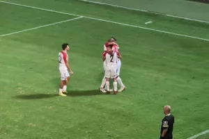 ΠΡΟΚΡΙΣΗ με τεσσάρα και... ΝΤΑΝΙΛΟ (Φώτος)