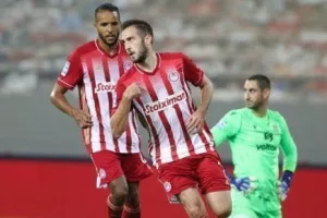 (ΕΝΔΙΑΦΕΡΕΙ ΟΜΟΝΟΙΑ) Πρεμιέρα... με ΤΡΙΑΡΑ ο Ολυμπιακός 