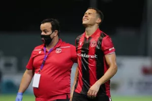Αλάνθαστος ΕΚΤΟΣ με Τζίνο Φαν Κέσελ! (φώτος)