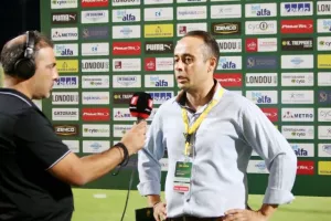 Το ντέρμπι στην ΑΕΚ με ανατροπή και υπογραφή Τρισκόφσκι! (φώτος)