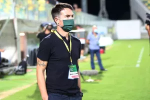 Το ντέρμπι στην ΑΕΚ με ανατροπή και υπογραφή Τρισκόφσκι! (φώτος)