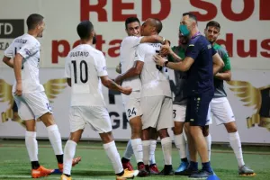 Αλάνθαστος ΕΚΤΟΣ με Τζίνο Φαν Κέσελ! (φώτος)