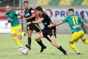 Το ντέρμπι στην ΑΕΚ με ανατροπή και υπογραφή Τρισκόφσκι! (φώτος)