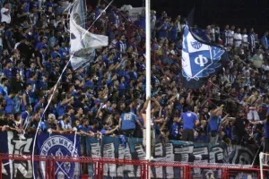 ΜΑΧΗΤΕΣ/"Δεν σας ενοχλεί δηλαδή που έχετε ιδιοκτήτη «Ανορθωσιάτη»";