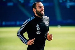 Ο "αποχαιρετισμός" του Αντονίτο με Δον Κιχώτη