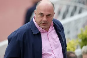"Στα… φρύδια μου αν δεν θέλει ο Ολυμπιακός τον Κλάτενμπεργκ!"