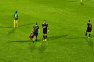 Σε ιδιωτική κλινική ο Μπουνόζα