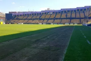 Αντικαθίσταται ο χλοοτάπητας στο «Κλ. Βικελίδης»