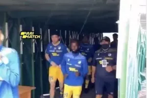 Προθέρμανση υπό βροχή το ΑΠΟΕΛ (βίντεο)