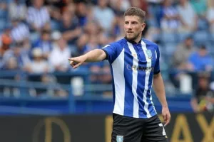 ΑΝΑΚΟΙΝΩΣΕ Sam Hutchinson 