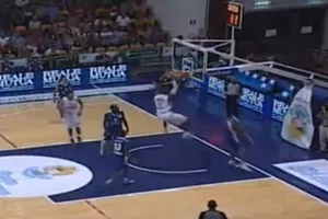 ΒΙΝΤΕΟ/Όταν το "μπαμ" του Απόλλωνα διέλυσε το ταμπλό!