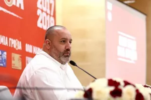 ΕΠΙΘΕΣΗ σε ΕΠΟ/ "Ποτέ στο παρελθόν τόσο χυδαία αντιμετώπιση απέναντι σε συγκεκριμένες ομάδες"